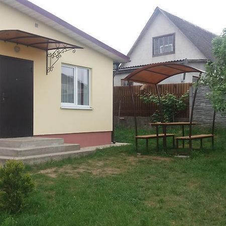 Вилла Дом для отпуска Усадьба в Лапенках Гродно Экстерьер фото