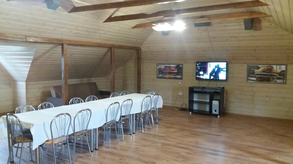 Вилла Дом для отпуска Усадьба в Лапенках Гродно Экстерьер фото