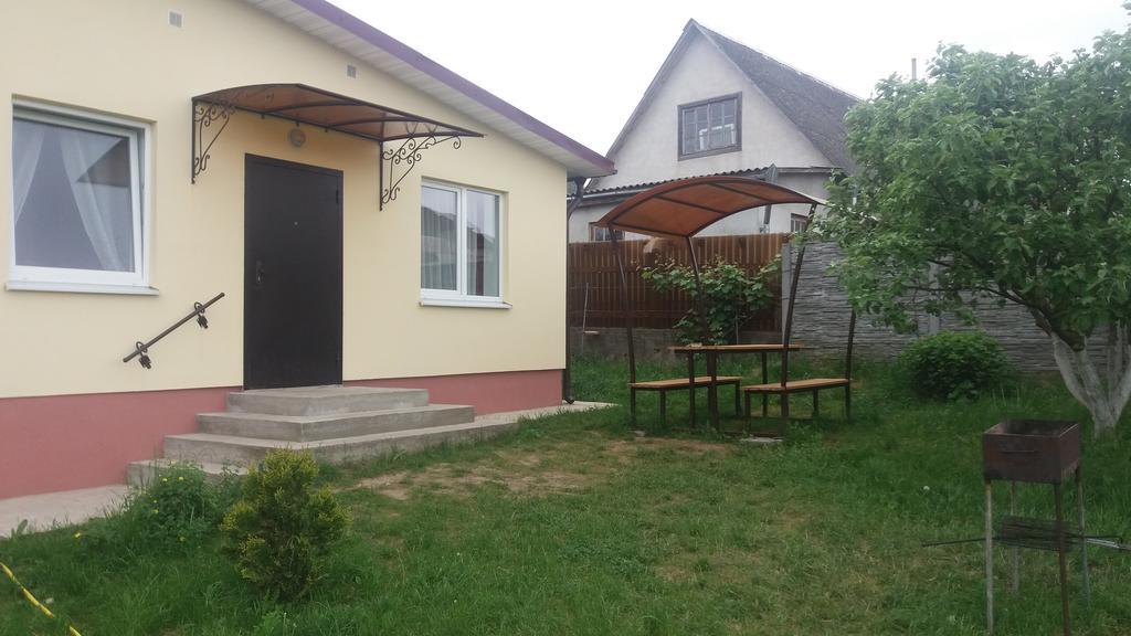 Вилла Дом для отпуска Усадьба в Лапенках Гродно Экстерьер фото